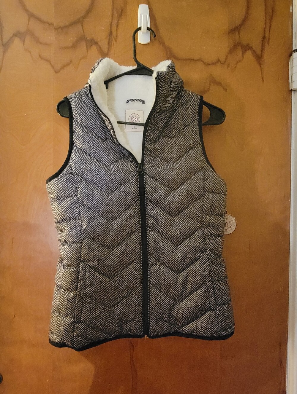 New With Tags--SO Sherpa Lined Herringbone Puffer Vest-size Small